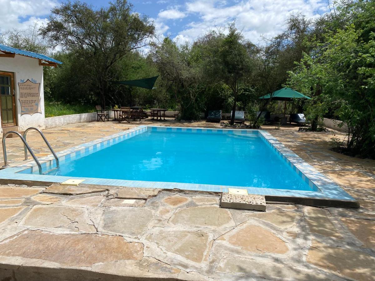 Hotel Maasai Simba Camp à Amboseli Extérieur photo