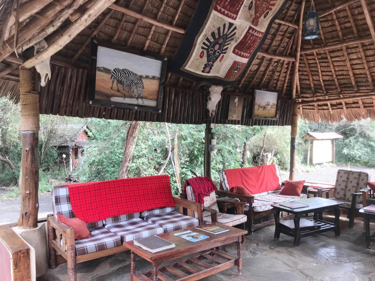 Hotel Maasai Simba Camp à Amboseli Extérieur photo